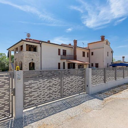 Silva Lägenhet Poreč Exteriör bild